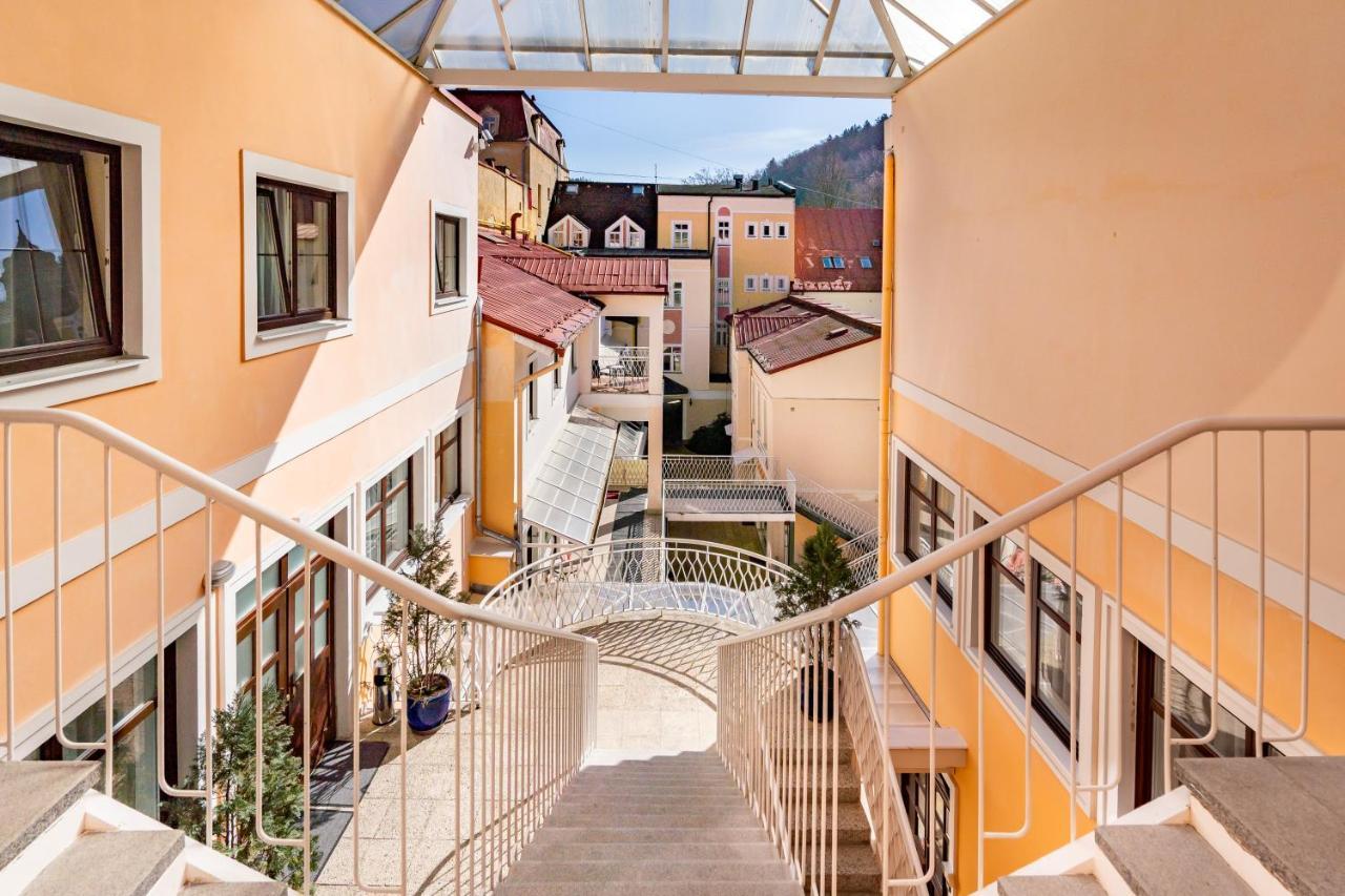 Apartma La Provence Mariánské Lázně Екстериор снимка
