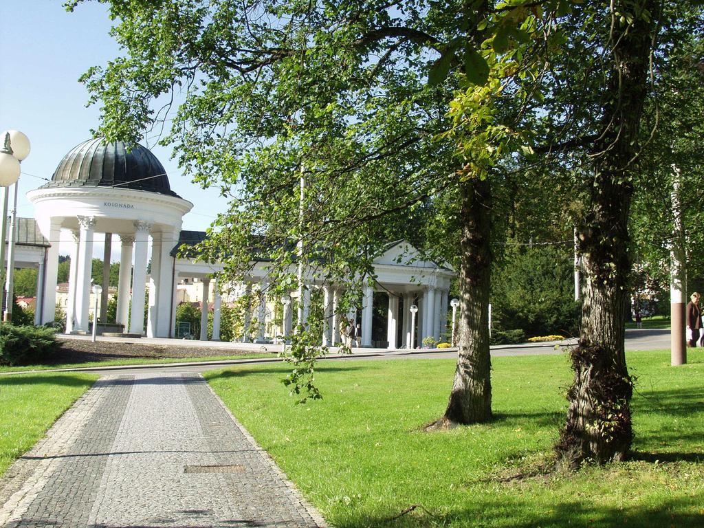 Apartma La Provence Mariánské Lázně Екстериор снимка