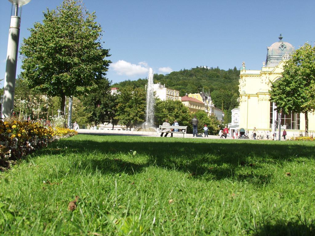 Apartma La Provence Mariánské Lázně Екстериор снимка