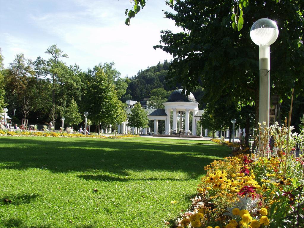 Apartma La Provence Mariánské Lázně Екстериор снимка