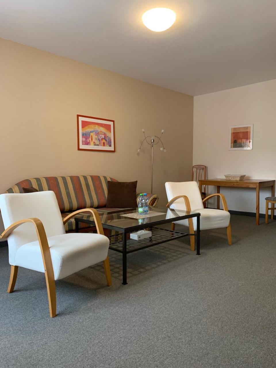 Apartma La Provence Mariánské Lázně Екстериор снимка